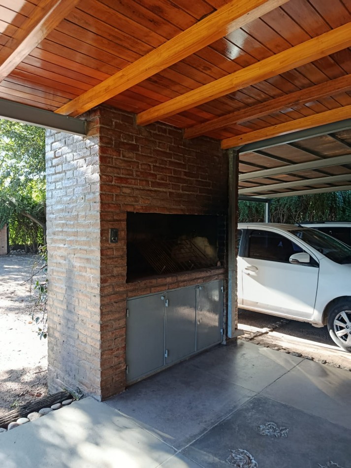 VILLA ALLENDE, TRES DORMITORIOS, GRAN SALA, PILETA, GRAN PARQUE